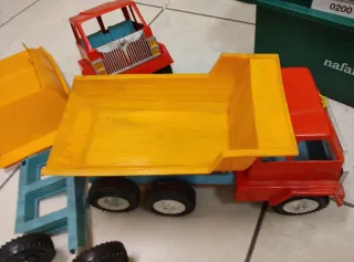 Camión Volquete Karpan Juguete año 70