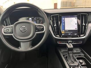 Volvo V60 CROSSCOUNTRY D4 4X4 2021 DESDE 328€/MES