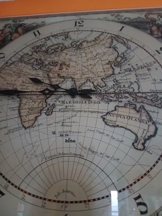 Orologio da parete in vetro 60x60 cm.