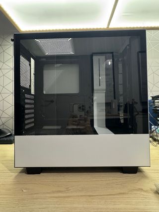 Torre NZXT H510 Negra y Blanca gaming