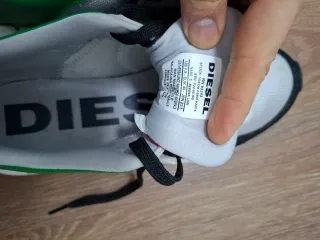 Zapatillas Diesel Verdes y Plateadas