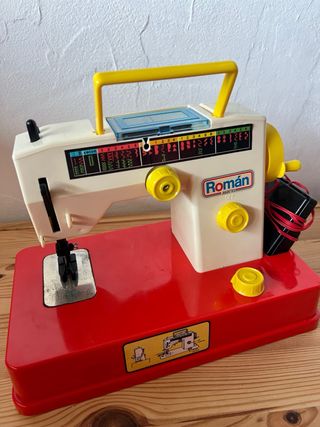 Máquina de coser Roman retro años 90