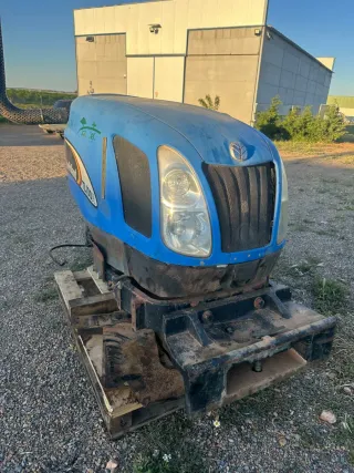 New Holland TL100A