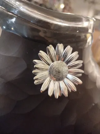 Vaso di design in vetro nero