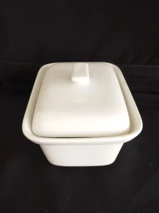Terrina de porcelana blanca