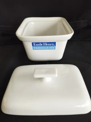 Terrina de porcelana blanca