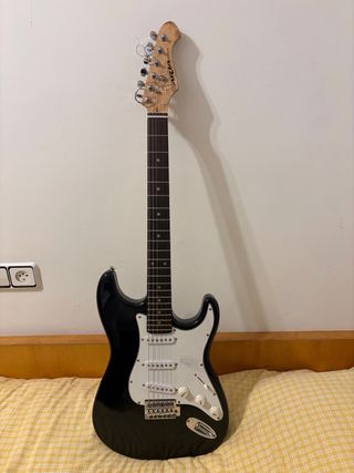 Guitarra Eléctrica Aria STG Series Stratocaster