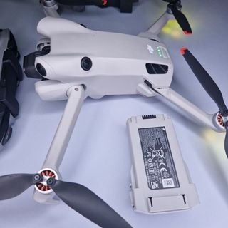 DJI Mini 4 Pro Drone + Control + Care Refresh