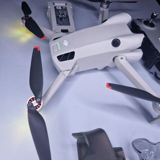 DJI Mini 4 Pro Drone + Control + Care Refresh