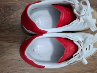 Zapatillas Aigner Blancas y Rojas