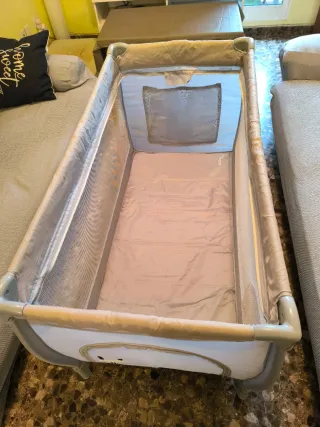 Cuna de viaje plegable