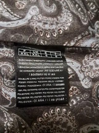 Abrigo de cuero largo negro