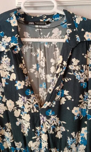 Vestido floral manga larga