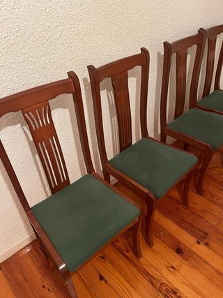 Mesa de madera con 4 sillas NEGOCIABLE