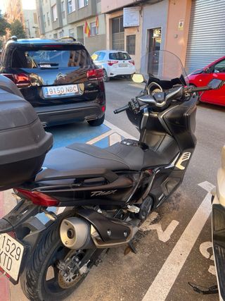 Yamaha TMAX 530 DX Maxi Scooter 27000kms