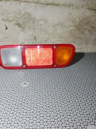 Pilotos Traseros Nissan Terrano II