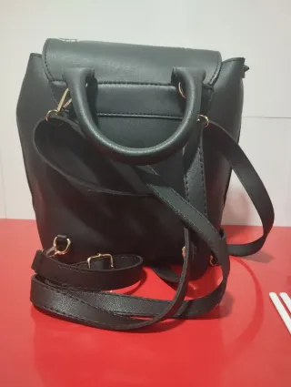 Bolso Mochila Negro Flores Bordadas