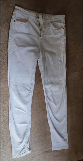 Pantalón vaquero blanco Stradivarius Tiro alto