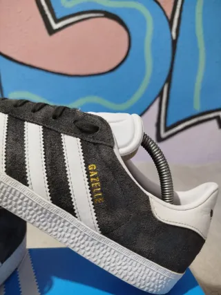 Adidas Gazelle Gris y Blanco