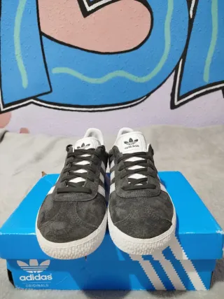 Adidas Gazelle Gris y Blanco