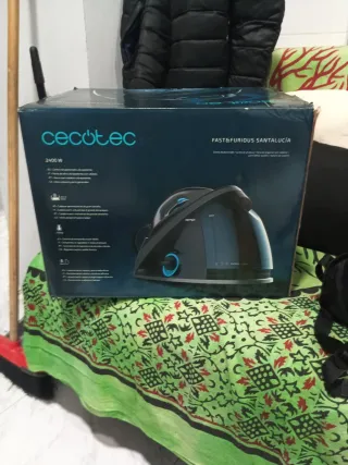 Cecotec Centro Planchado Vapor 2400W