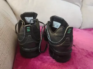 Nike Air VaporMax 360 Negro Dorado