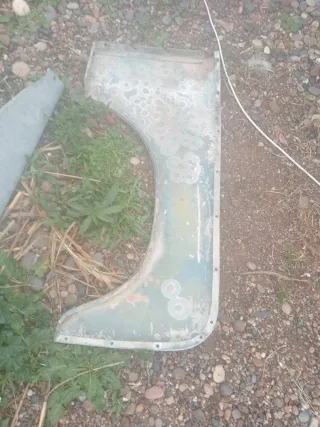 Aleta Land Rover Santana