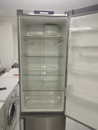 NEVERA MARCA ELECTROLUX