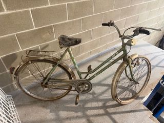 Lote de bicicletas antiguas