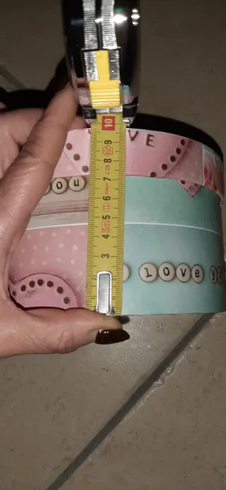 Scatola regalo rotonda decorata