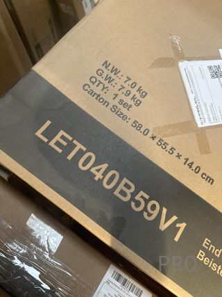 Tavolo da salotto rotondo VASAGLE, set di 2 tavolini, stile moderno, piano estraibile, struttura in acciaio, per soggiorno, bianco e nero LET040B59