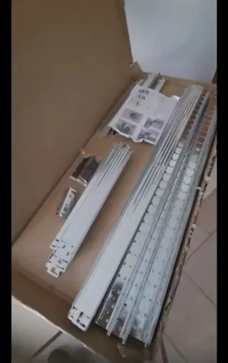 Estanterías metálicas y de madera medidas 180x90x4