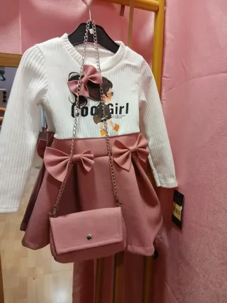 Vestido niña talla 2 , nuevo a estrenar.