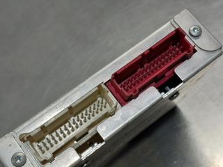 CENTRALITA MOTOR UCE OPEL TIGRA 16214239