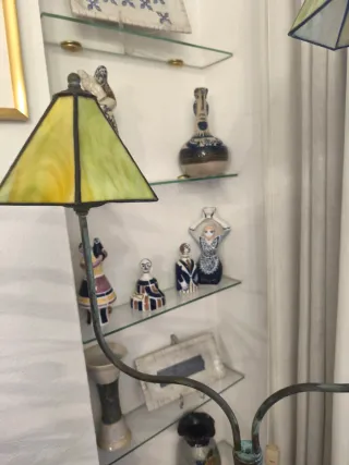 Lámpara de pie Tiffany verde y amarilla