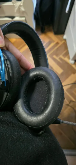 Set accessori gaming con tastiera, mouse e cuffie