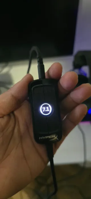 Set accessori gaming con tastiera, mouse e cuffie