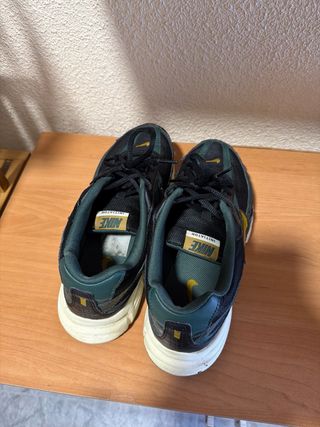 Zapatillas Nike Initiator Negro/Verde