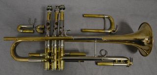 Trompeta Yamaha Xeno 8345G Sib RawBrass
