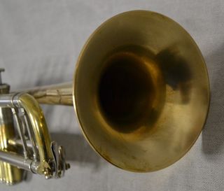 Trompeta Yamaha Xeno 8345G Sib RawBrass