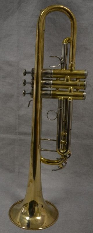 Trompeta Yamaha Xeno 8345G Sib RawBrass