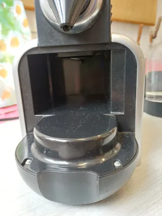 Cafetera Nespresso DeLonghi EN 90.M