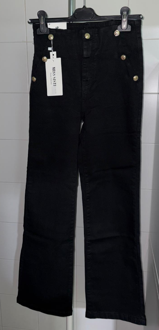 Pantalón recto negro (varias tallas disponibles)