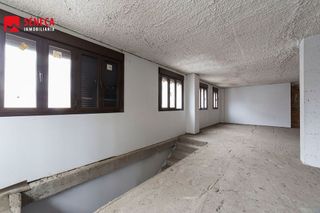 Local comercial en alquiler en Huerta de la Reina - Trassierra en Córdoba