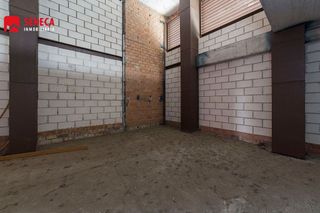 Local comercial en alquiler en Huerta de la Reina - Trassierra en Córdoba