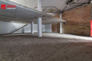 Local comercial en alquiler en Huerta de la Reina - Trassierra en Córdoba