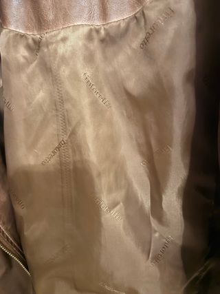 Chaqueta de cuero marrón