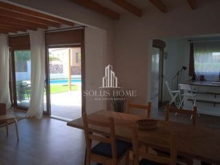 Chalet en alquiler en San Antonio de Benagéber