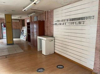 Local comercial en alquiler en Pº Zorrilla - Cuatro de Marzo en Valladolid