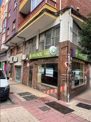 Local comercial en alquiler en Pº Zorrilla - Cuatro de Marzo en Valladolid